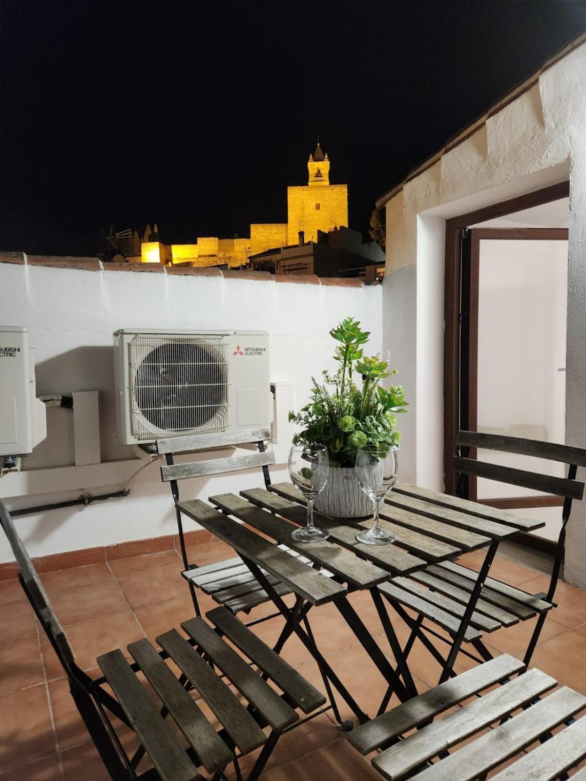 Villa Casa Puerta De La Alcazaba Antequera Exterior foto