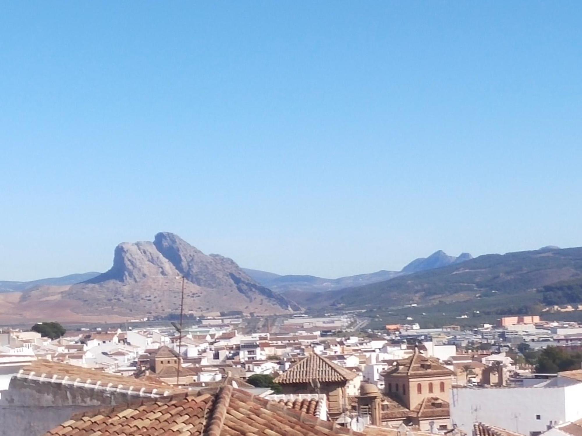 Villa Casa Puerta De La Alcazaba Antequera Exterior foto