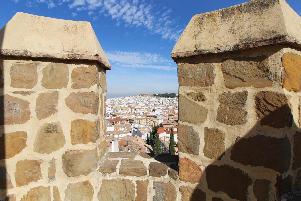 Villa Casa Puerta De La Alcazaba Antequera Exterior foto